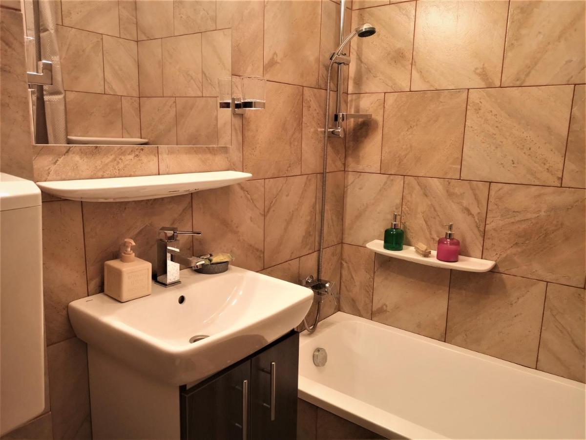 Apartament Anca Bucarest Esterno foto
